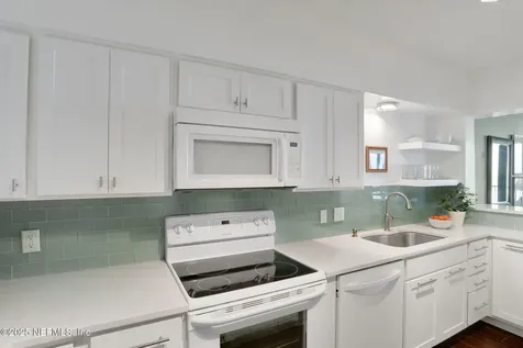 601 1st Street S Jacksonville Beach FL 32250