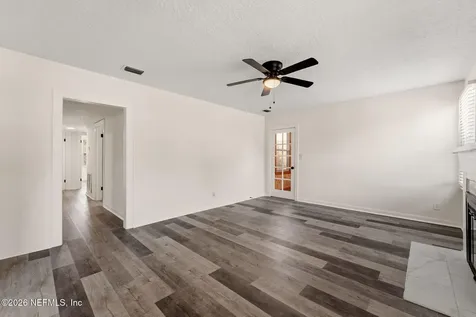 4626 Birkenhead Road Jacksonville FL 32210