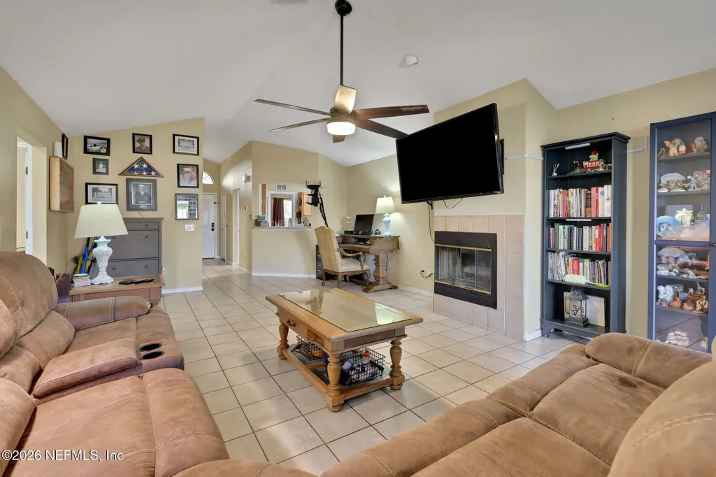 8457 Sugartree Drive Jacksonville FL 32244