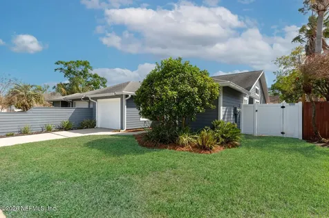 3127 Courtney Woods Lane W Jacksonville FL 32224