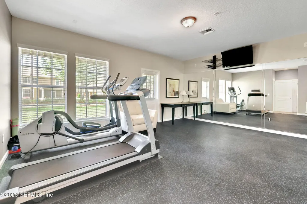 4274 Studio Park Avenue Jacksonville FL 32216