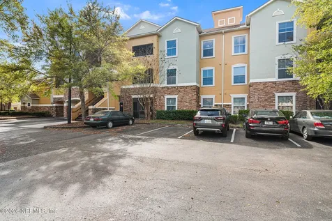 8539 Gate Parkway Jacksonville FL 32216