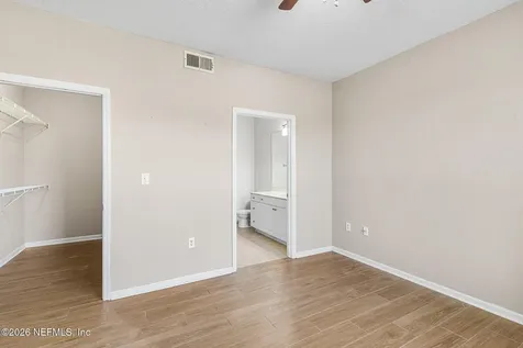 8539 Gate Parkway Jacksonville FL 32216
