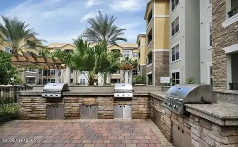 8539 Gate Parkway Jacksonville FL 32216