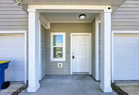 3551 Rain Forest Drive W Jacksonville FL 32277
