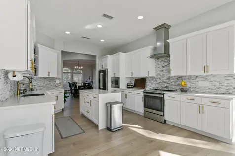 735 E Dorchester Drive St. Johns FL 32259