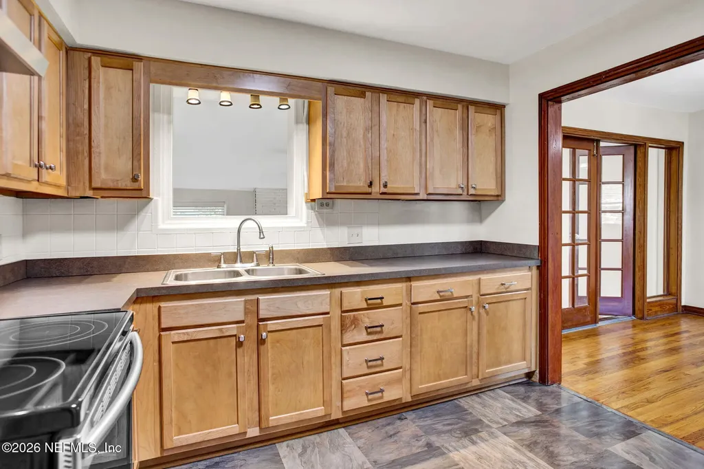 321 Tidewater Circle E Jacksonville FL 32211