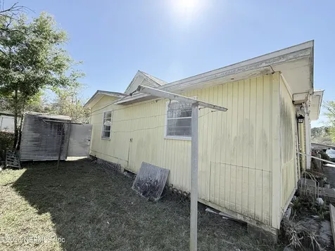 4115 Spires Avenue Jacksonville FL 32209