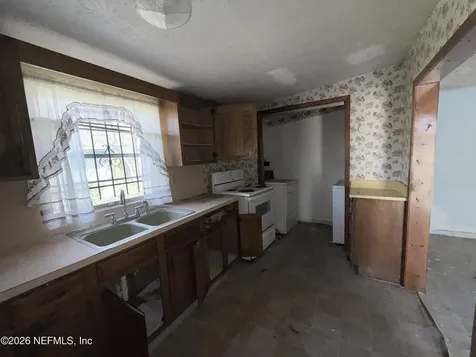 4115 Spires Avenue Jacksonville FL 32209