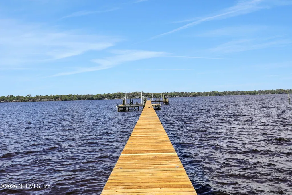 2241 N Lakeshore Drive Fleming Island FL 32003