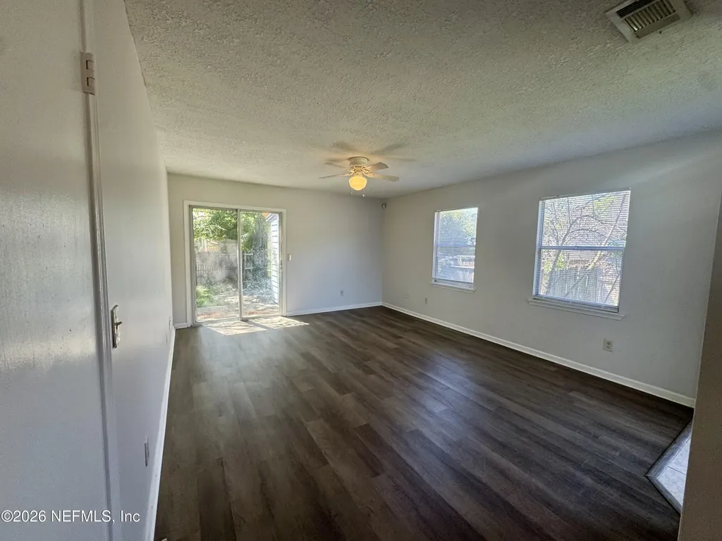 8846 Cavender Drive Jacksonville FL 32216