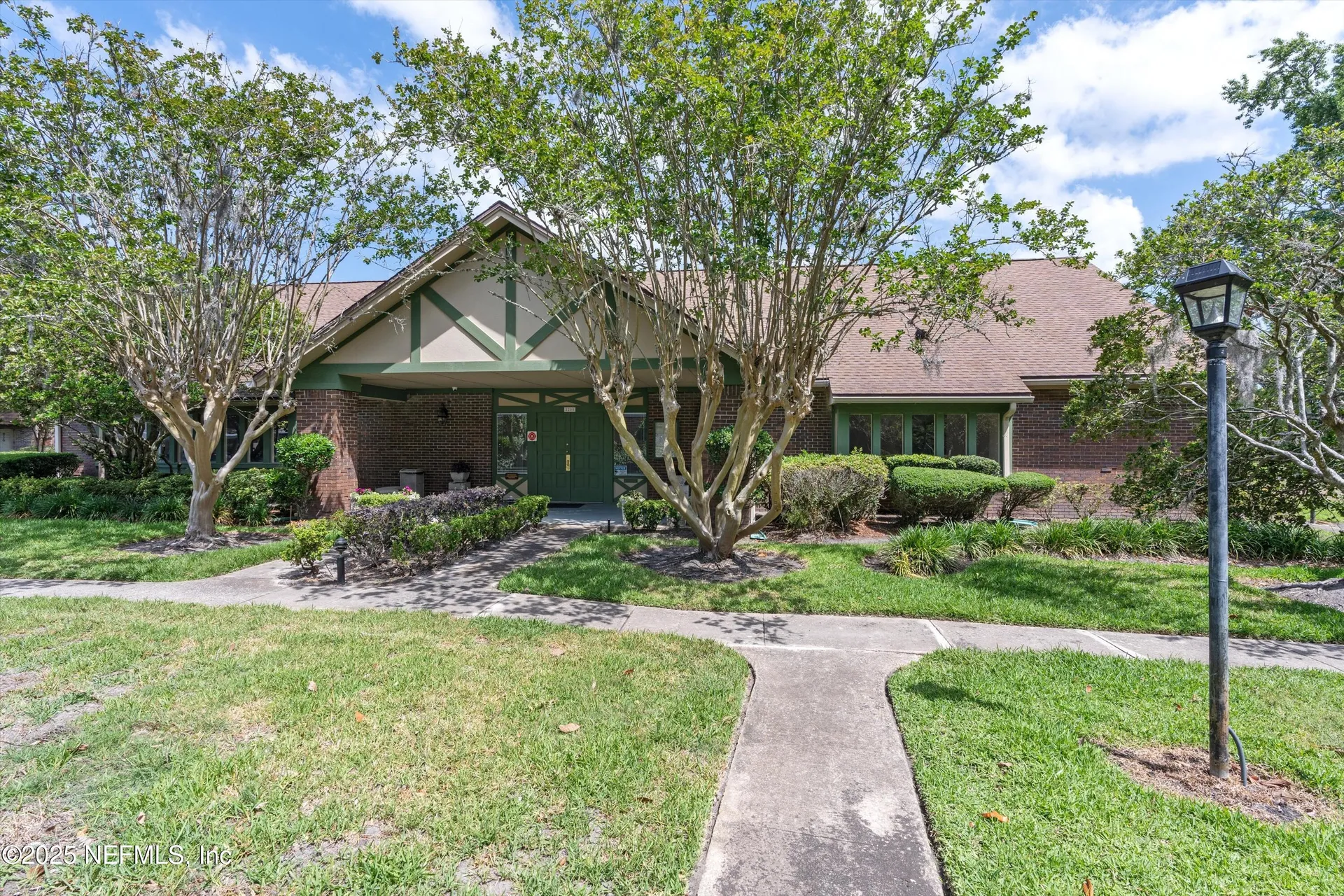 8211 Kensington Square Jacksonville FL 32217