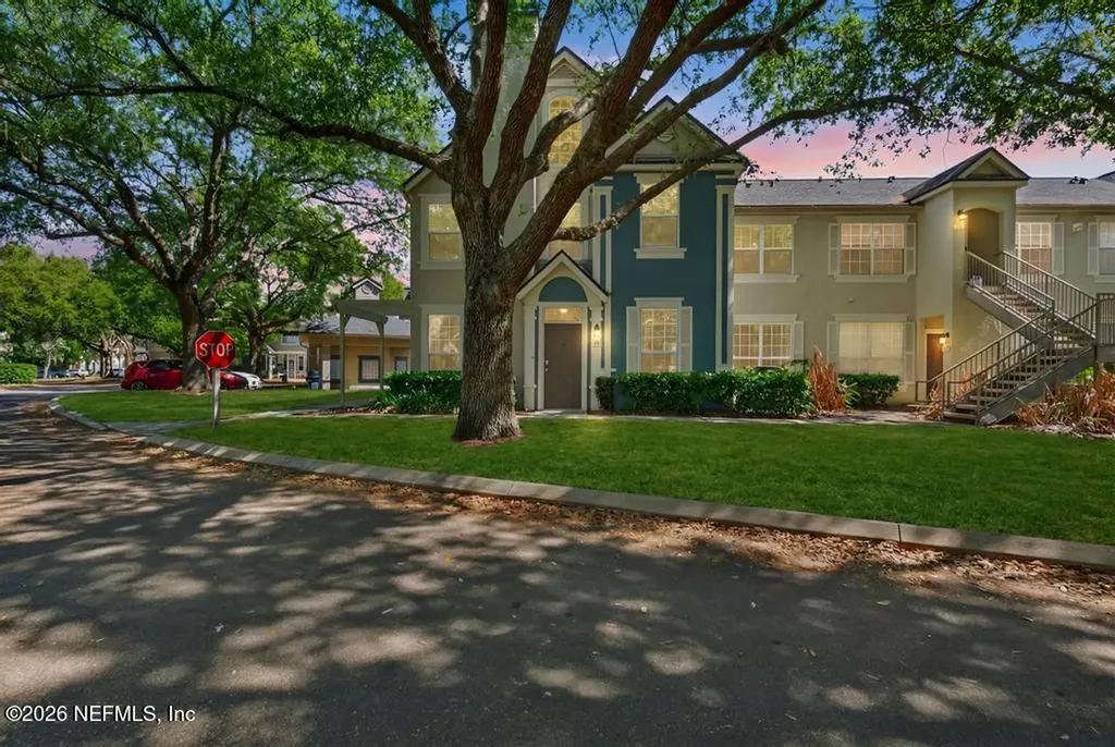 13703 Richmond Park Drive N Jacksonville FL 32224