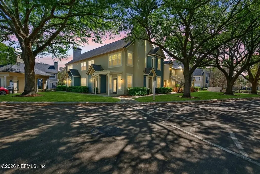 13703 Richmond Park Drive N Jacksonville FL 32224