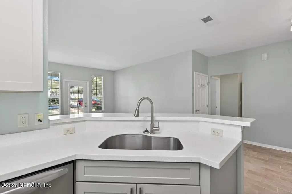 13703 Richmond Park Drive N Jacksonville FL 32224