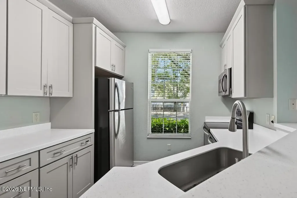 13703 Richmond Park Drive N Jacksonville FL 32224