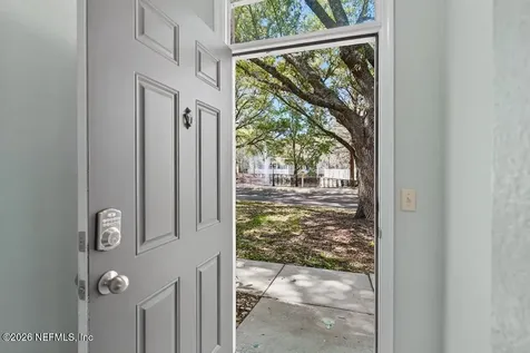 13703 Richmond Park Drive N Jacksonville FL 32224