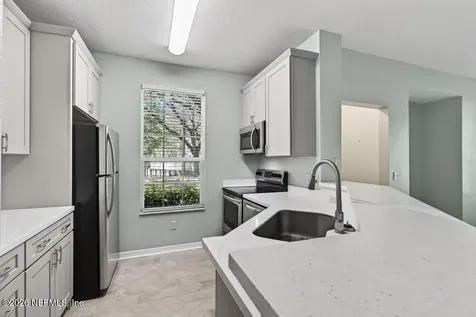 13703 Richmond Park Drive N Jacksonville FL 32224