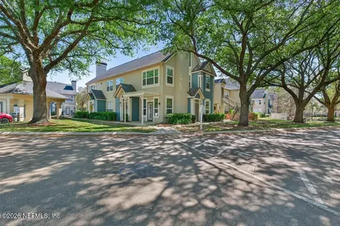 13703 Richmond Park Drive N Jacksonville FL 32224