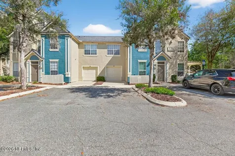 13703 Richmond Park Drive N Jacksonville FL 32224