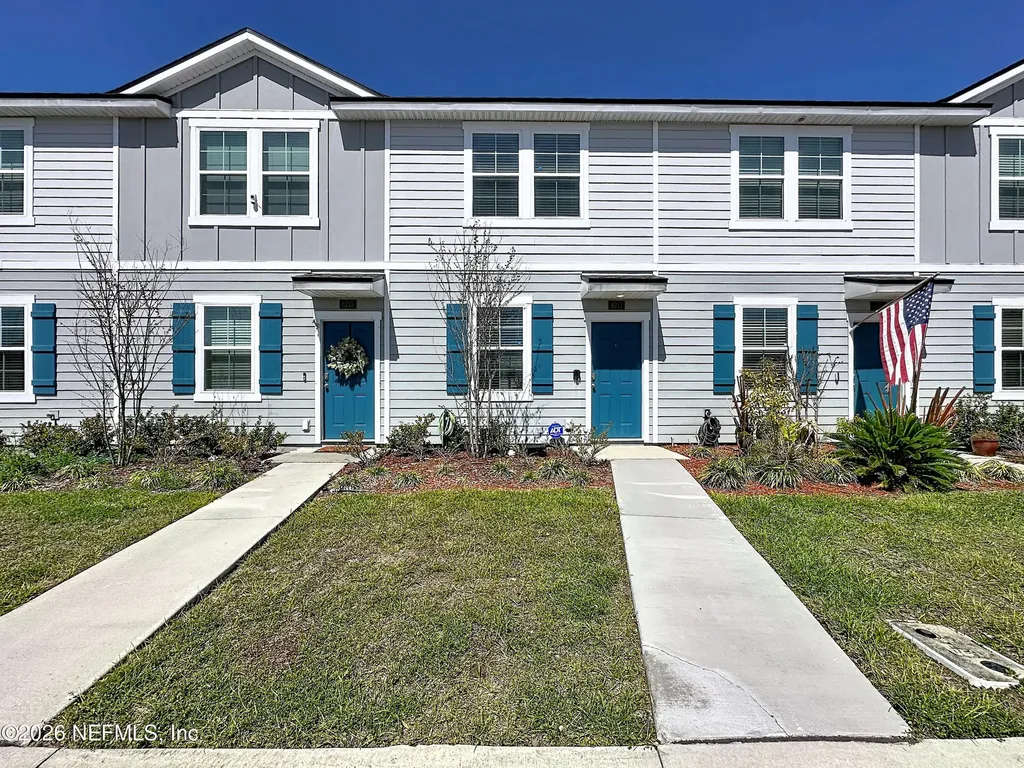 8217 Watercourse Way Jacksonville FL 32211