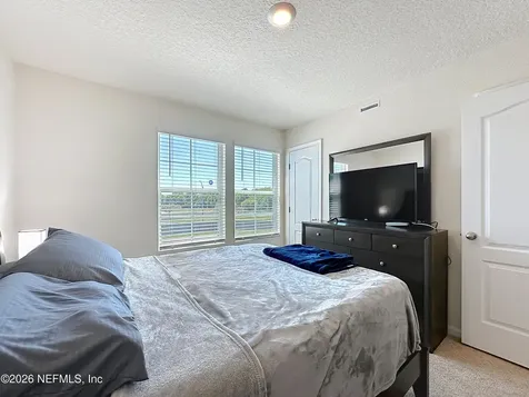 8217 Watercourse Way Jacksonville FL 32211