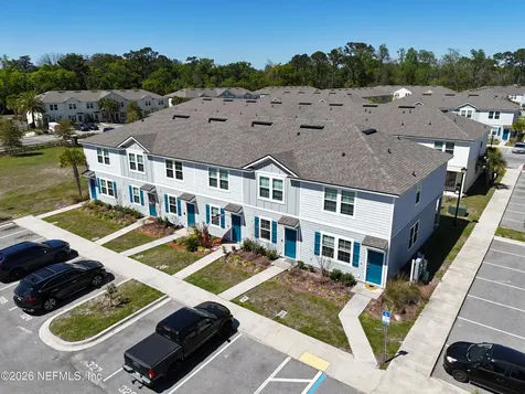 8217 Watercourse Way Jacksonville FL 32211