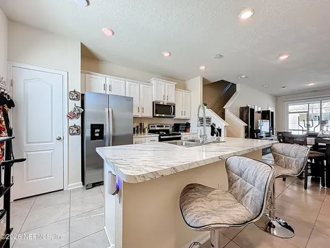 8217 Watercourse Way Jacksonville FL 32211
