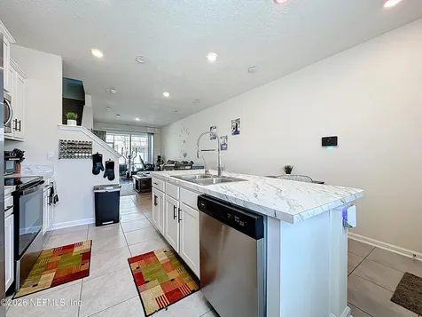 8217 Watercourse Way Jacksonville FL 32211