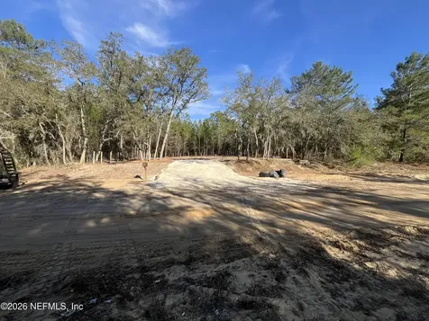 302 Kennedy Avenue Interlachen FL 32148