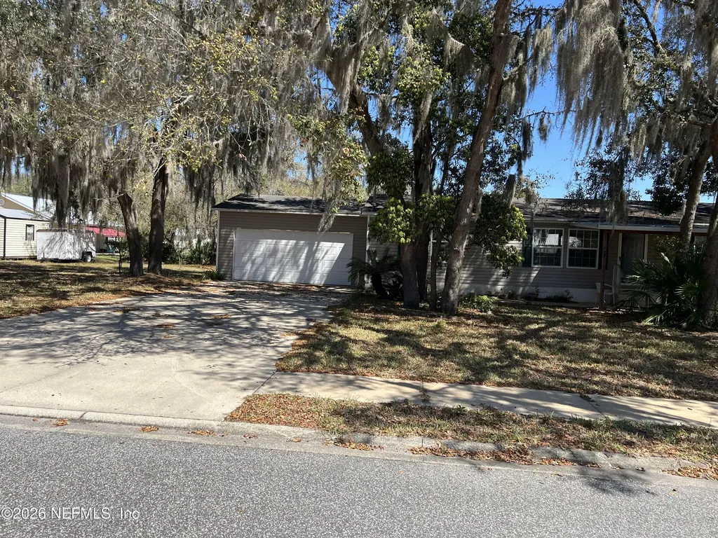223 Oak Ridge Drive Welaka FL 32193