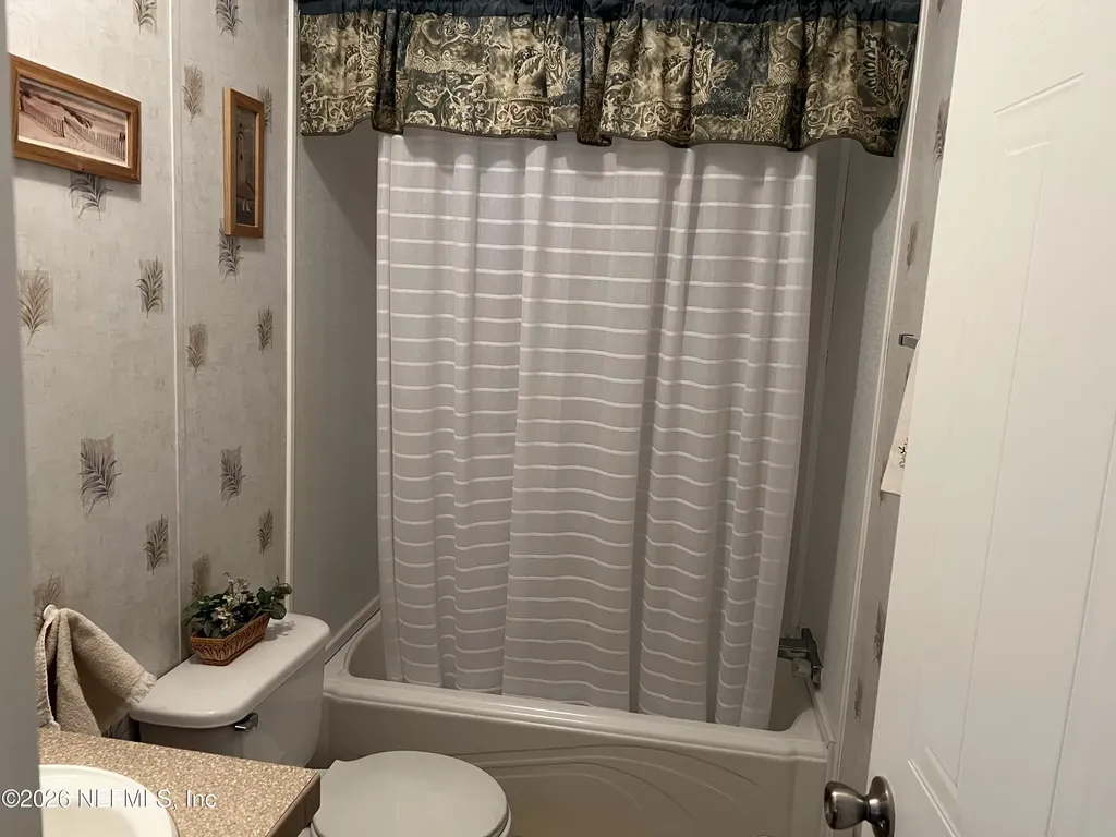 223 Oak Ridge Drive Welaka FL 32193