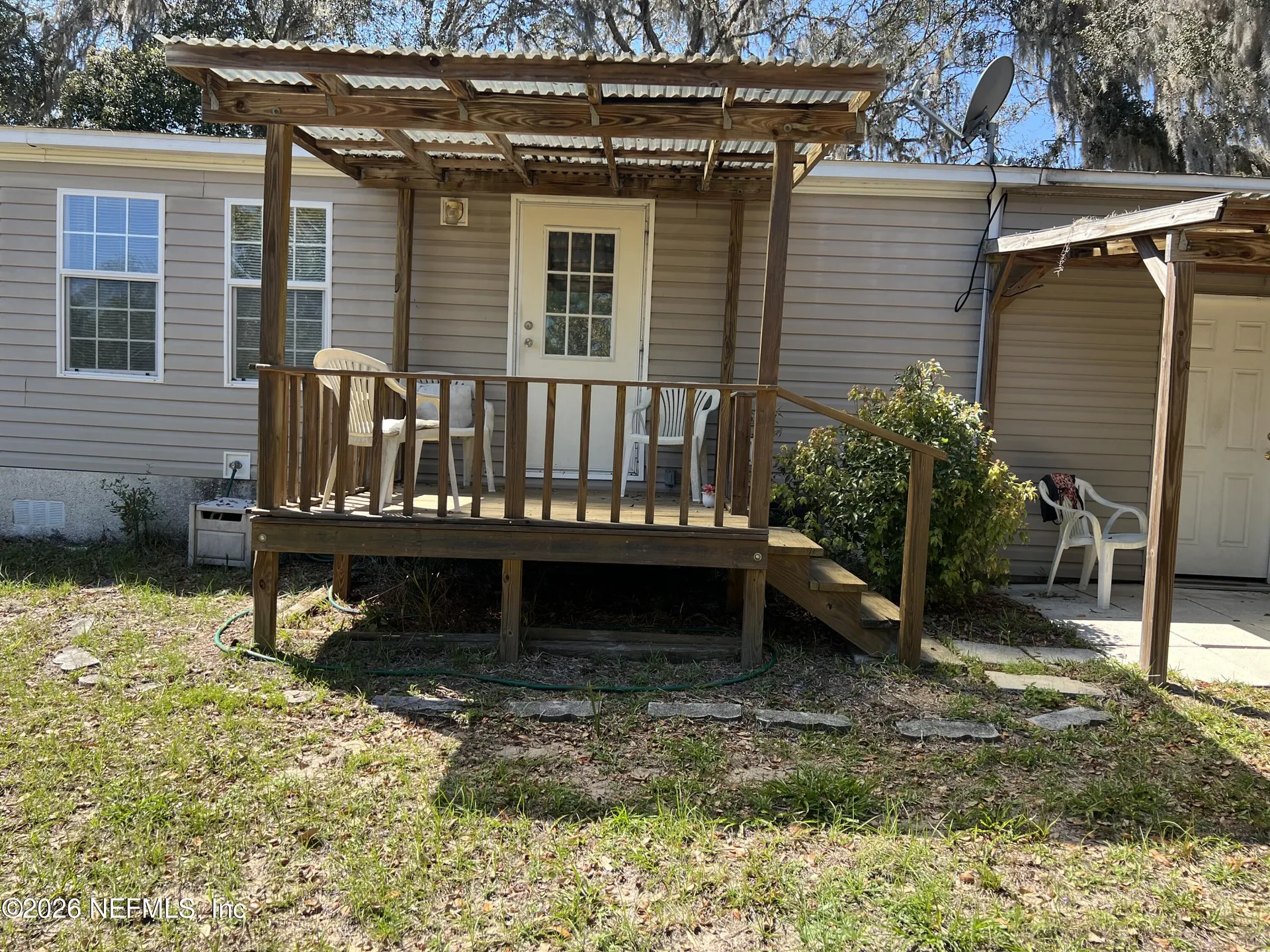 223 Oak Ridge Drive Welaka FL 32193
