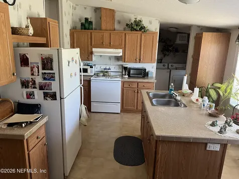 223 Oak Ridge Drive Welaka FL 32193