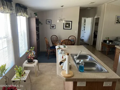 223 Oak Ridge Drive Welaka FL 32193