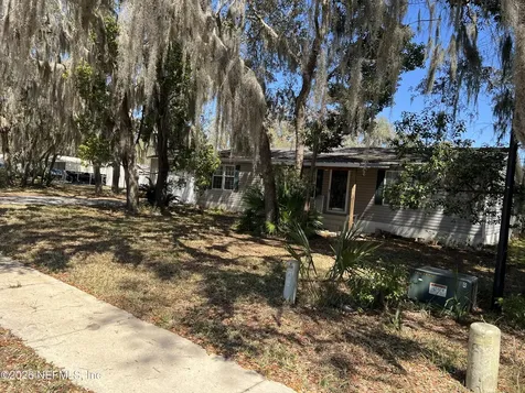 223 Oak Ridge Drive Welaka FL 32193