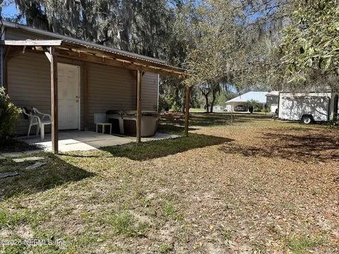 223 Oak Ridge Drive Welaka FL 32193