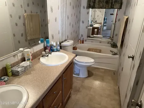 223 Oak Ridge Drive Welaka FL 32193