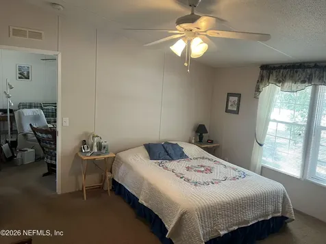 223 Oak Ridge Drive Welaka FL 32193