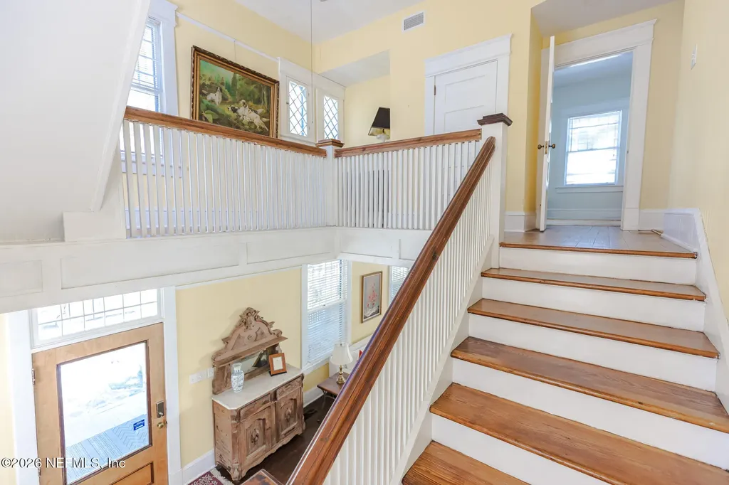 542 Lancaster Street Jacksonville FL 32204