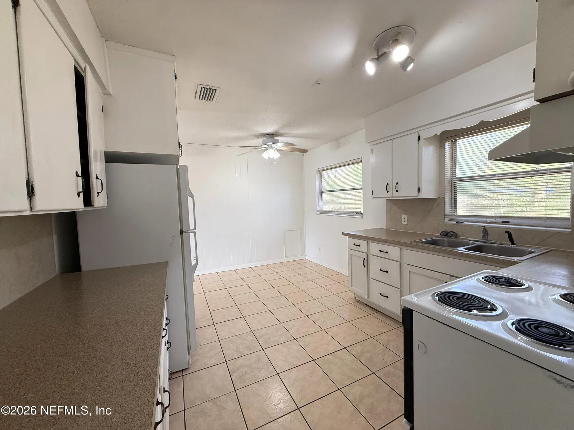 7609 Tacony Drive Jacksonville FL 32277