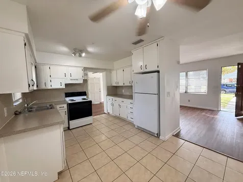7609 Tacony Drive Jacksonville FL 32277