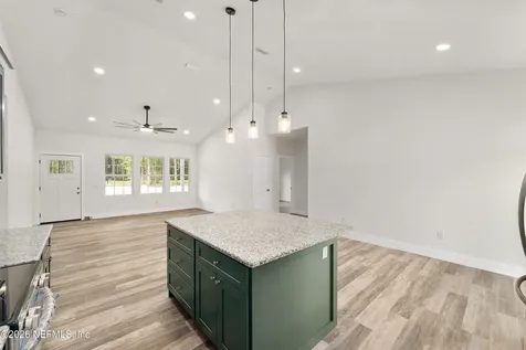 9284 SW Cr 18 Hampton FL 32044