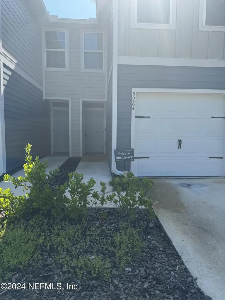 5984 Creekside Crossing Drive Jacksonville FL 32210