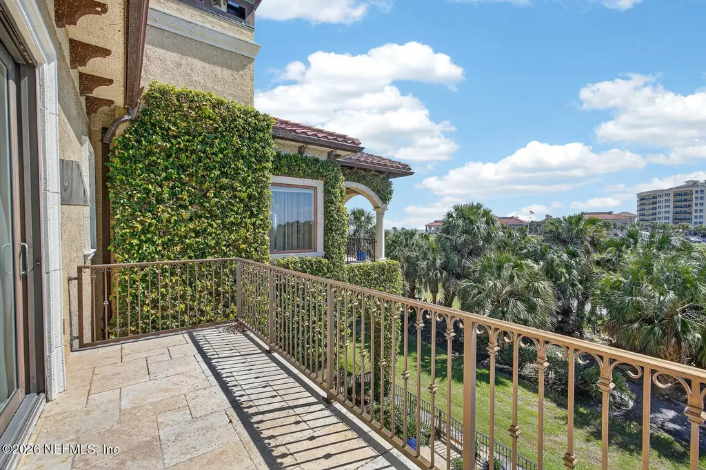 20 Rue Grande Mer Palm Coast FL 32137