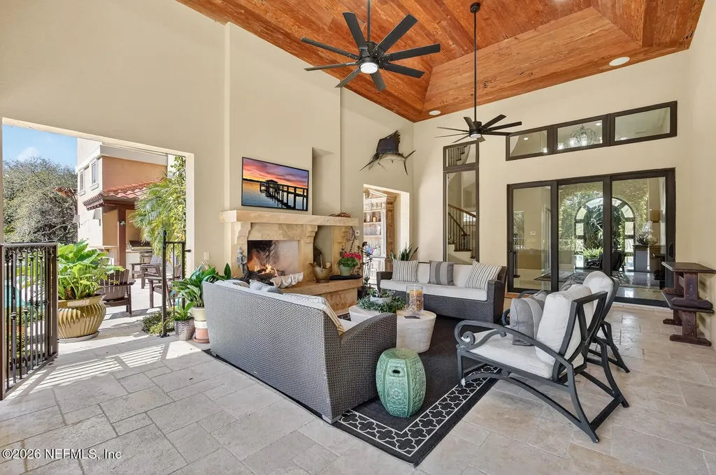 20 Rue Grande Mer Palm Coast FL 32137