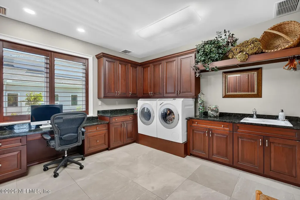 20 Rue Grande Mer Palm Coast FL 32137