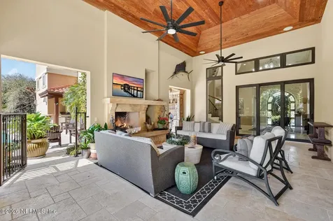 20 Rue Grande Mer Palm Coast FL 32137