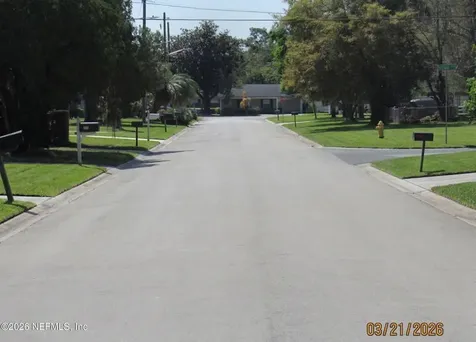 5849 Ridgeway Road E Jacksonville FL 32244