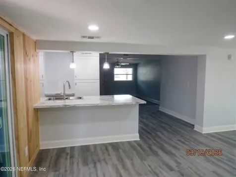 5849 Ridgeway Road E Jacksonville FL 32244